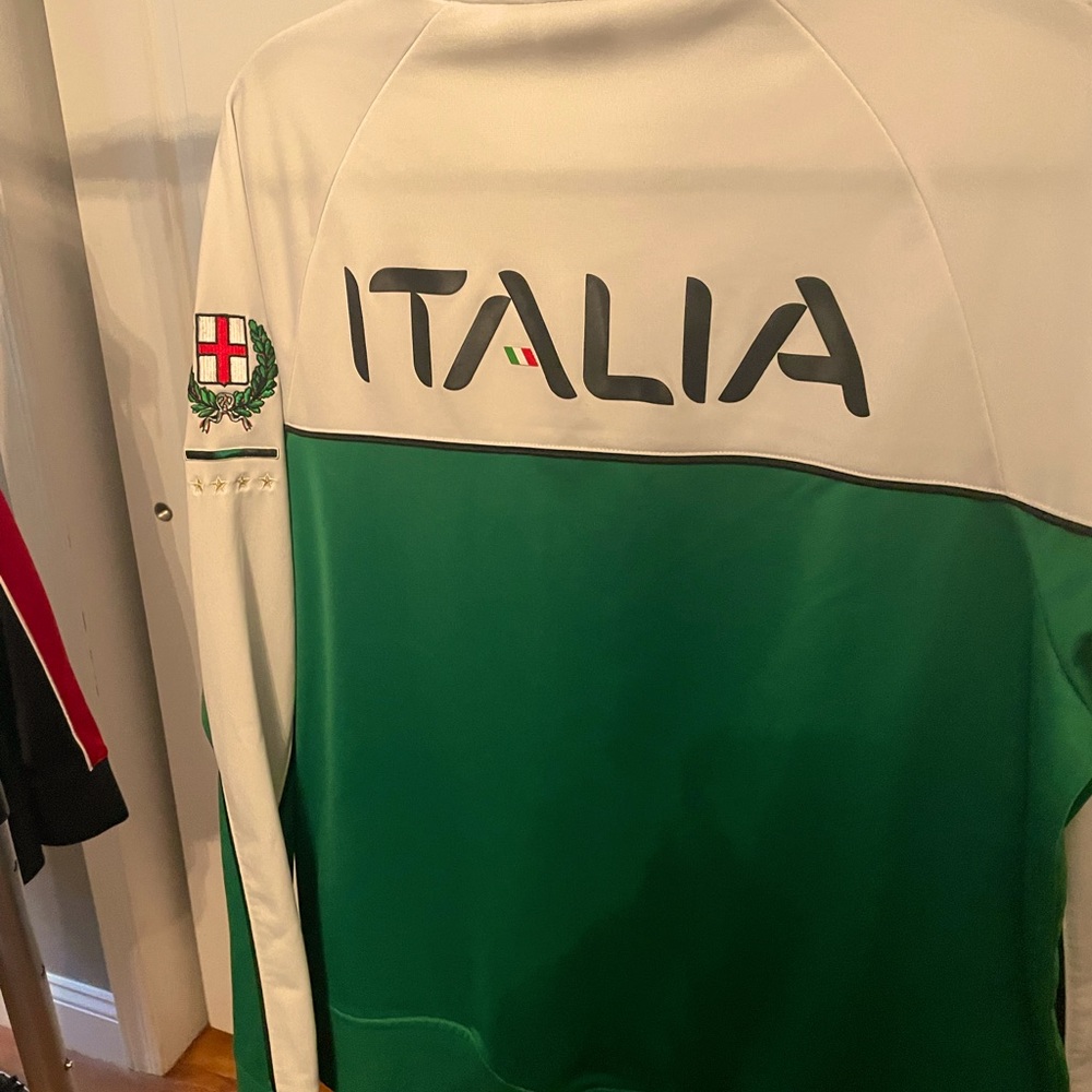 Classic FILA ITALIA tracksuit jacket.   White - green with ITALIA INSIGNIA